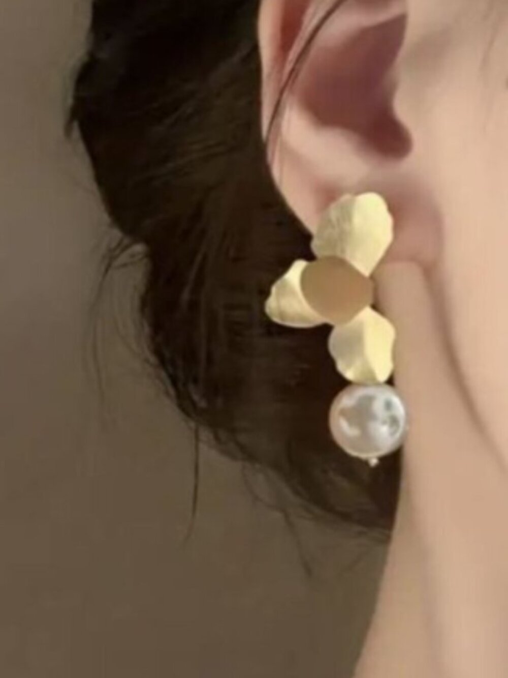 NEW Hermione 18K Gold Plated Freshwater Pearl Statement Earrings